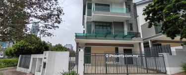 Completed 3 Storey Bungalow Foresthill Damansara Perdana with Lift 1