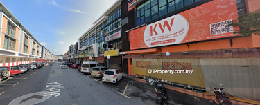 Corner lot facing main road 1