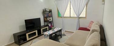 Renovated and furnished Desa Sri Puteri Desa Petaling Giant Mid Valley 1