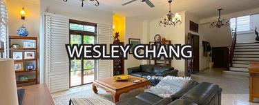 Cosy tropical home with plantation shutters and enlarge living hall 1