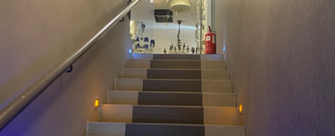 2nd floor with attic to let 1