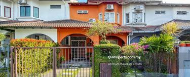 Walking distance to LRT Taipan, Freehold, Renovated, Fully Furnished 1