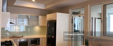 High floor vacant unit. 3 Car Parks  1