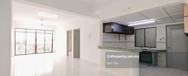 Spacious 3-Bedroom Unit with Balcony in Serdang Raya near MRT 1