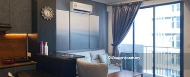 Studio Unit I Full Furnish I Full Renovate I 2 Car Parks 1