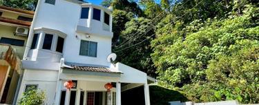 3-Storey Terrace House for Sale at Taman Bukit Idaman, Batu Caves 1