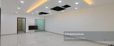 Bandar Botanic, Jalan Kasuarina 1