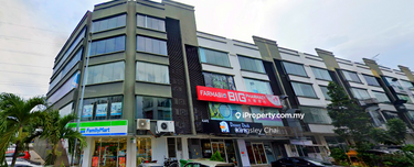 Rare adjoinning unit for sales Corner & Intermedia  1