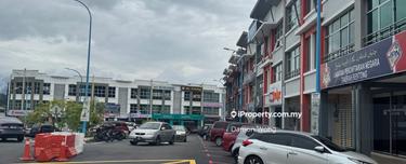 Building with hotel business for sale 1