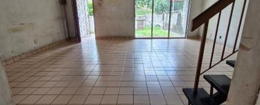 Usj 2,2 sty hse,walking distance to Summit Shoppimg Mall 1