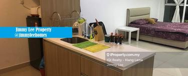 PJ- Ara damansara - Next to LRT & Mall - 10 min to Subang Airport 1