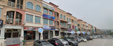Bandar Puteri Puchong Puteri 5 3 Storey Shop Lot High ROI Freehold 1