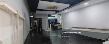 3 Storey shoplot for sale at Usj21 for own use or investment 1