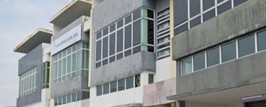 Seksyen 33 shah alam 2 storey link factory for rent 1