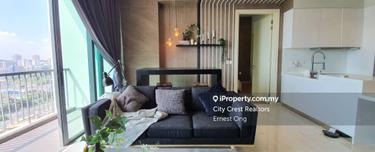 1 Bed 1 Study Fully Renovated ID unit in Vogue Suites One for Rent 1