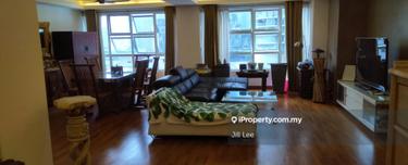 Beautifully renovated and walking distance to LRT station & KLCC mall. 1