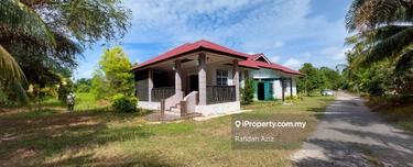 Rumah banglo berserta tanah 2 ekar Merlimau Melaka 1