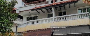 Mont Kiara - Superlink corner 6 rooms 1