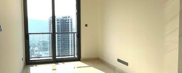 Luxury Condo at Gurney Drive with 2 Car Parks 1