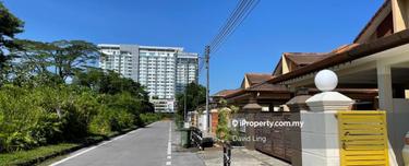 Matang Avenue extra large intermediate double storey terrace house. 1