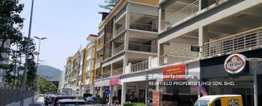 3 adjacent units ground and 1st floor for Sale 1