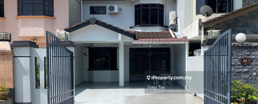 Spacious layout with 4 bedroom w 4 bathroom fully extended with plan 1