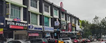 Hot Bandar Seri Putra shop near bank, mcd, masjid, uis, pharmacies 1