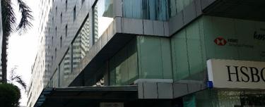 Offices, showroom & retails. 1