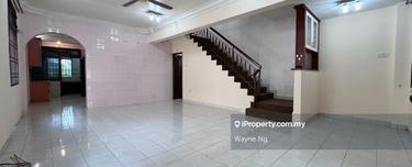 Taman Sri Pulai Perdana End Lot Renovated Unit 2 Storey Terrace House 1