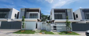 Brand New facing greenery Luxury Semi-D with Double Volume Hall@Kajang 1