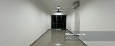 Walking distance to hypermarket, restaurant. 1
