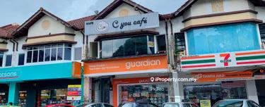Impian Emas facing main road shop office for rent 1