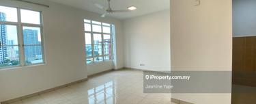 Walking Distance To Ameneties, Malls, Banks And Universities Colleges 1