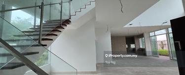 Corner Lot, Bare Unit, Double Volume Ceiling 1