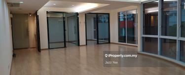 Prime area Bandar Puteri Office lot for rent 1