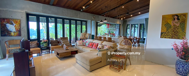 Move in ready beautiful villa. High altitude stunning view. 1