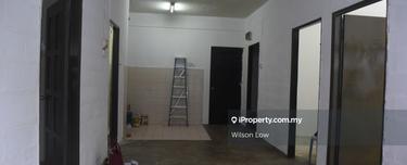 Taman bkt kenangan, Kajang  free-hold  title 3room 2bathroom flat 1