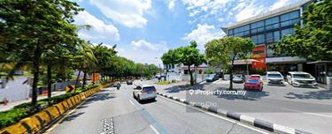 Exclusive Commercial bungalow for Sale 1