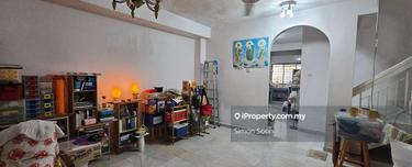 Well Kept Renovated 1