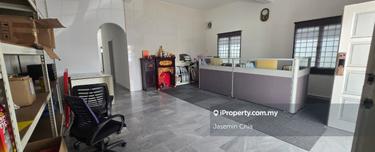 Limitted renovated 2sty Semi-D for sale 1
