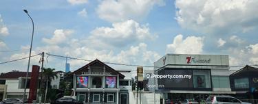 Rare Commercial bungalow for Sale 1