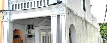 Prewar house double storey  terrace corner unit for sale 1