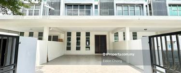 105% Full Loan , 3 Storey 7 Rooms 7 Baths , Bangi Avenue , Seri Putra 1