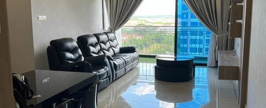 Seri Austin Luxury Residence For Sale corner unit renovated unit 1