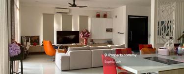 Tastefully Renovation with nice white goods 1