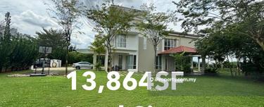 Huge land bungalow 1