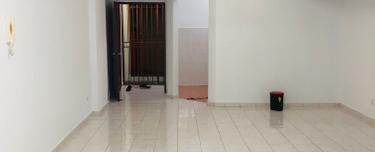Freehold Spacious Layout with just 375k 1