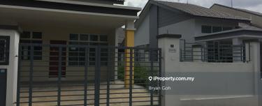Taman Daya 4 room with 10 ft Land 1