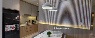 Short walk to LRT & LRT 3 stations, freehold, matured township 1