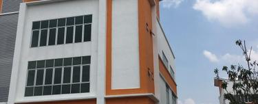 Semenyih 1.5 Storey Semi-D Factory For Sale 1